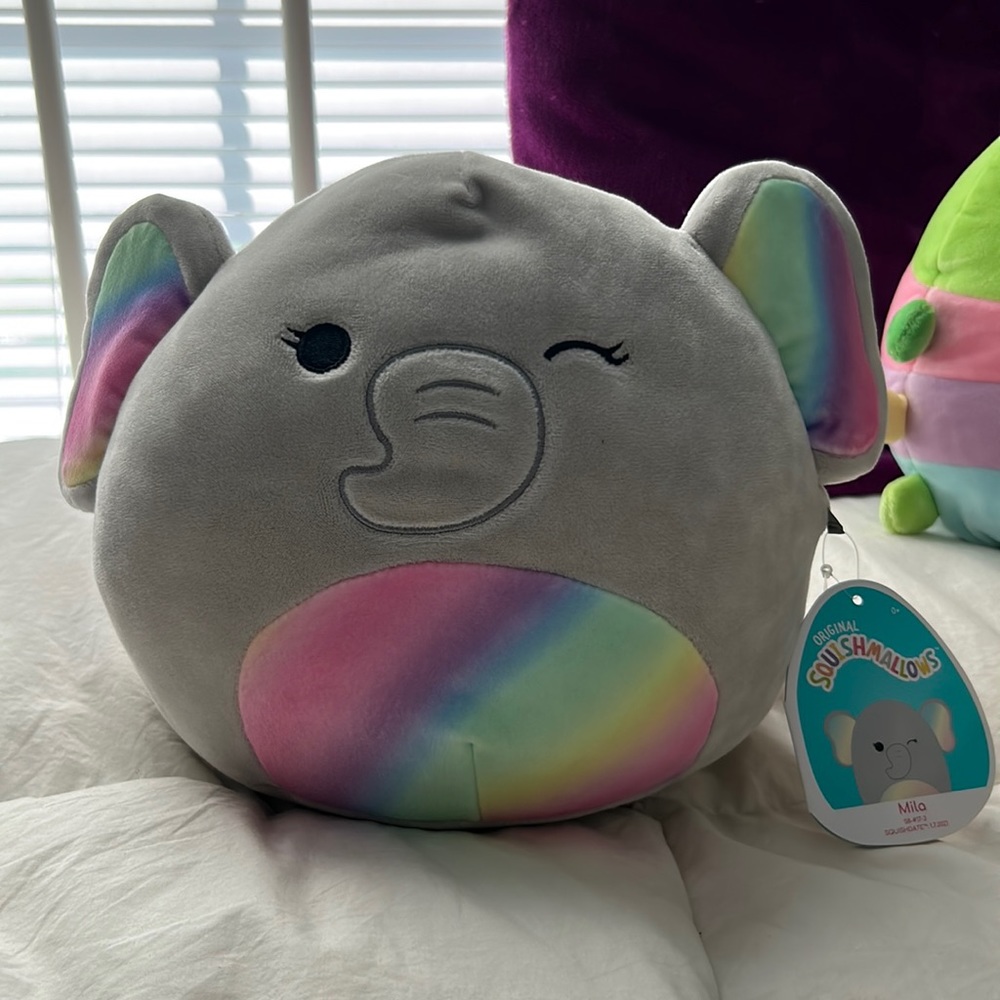 Mila 8” Squishmallow